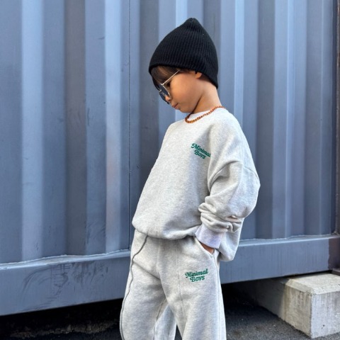 キッズ　トレーナー（110～130cm・MONOD.）