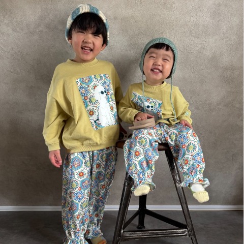 キッズ　トレーナー（110・120cm・LUMORO）