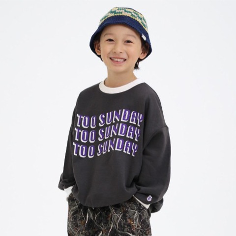 キッズ　トレーナー（110～130cm・TOO SUNDAY/とうくん）