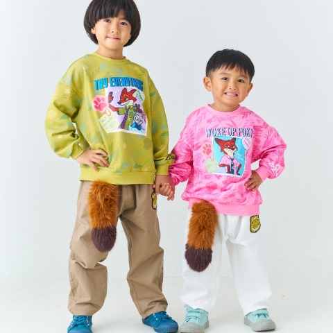 キッズ　トレーナー（110～130cm・LITTC/Disney）