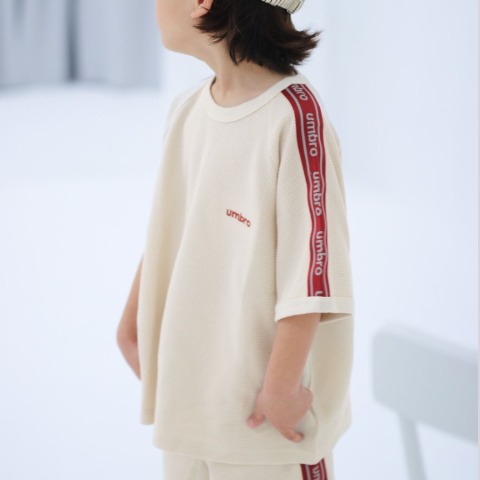 キッズ　半袖Tシャツ（110～130cm・UMBRO）