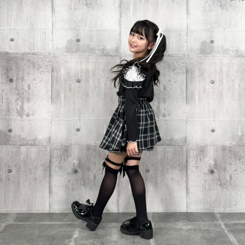 キッズ　長袖プルオーバー　（LovelyTency・110～130㎝）