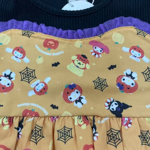 キッズ　長袖トップス（110cm～130cm・サンリオキャラクターズ）