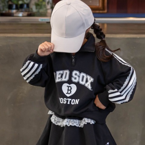 キッズ　トレーナー（110cm～130cm・MLB/anna）