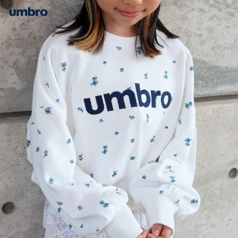 キッズ　トレーナー（110cm～130cm・UMBRO）
