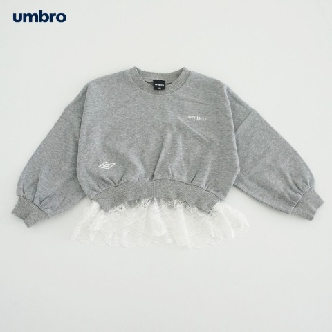 キッズ　トレーナー（110cm～130cm・UMBRO）