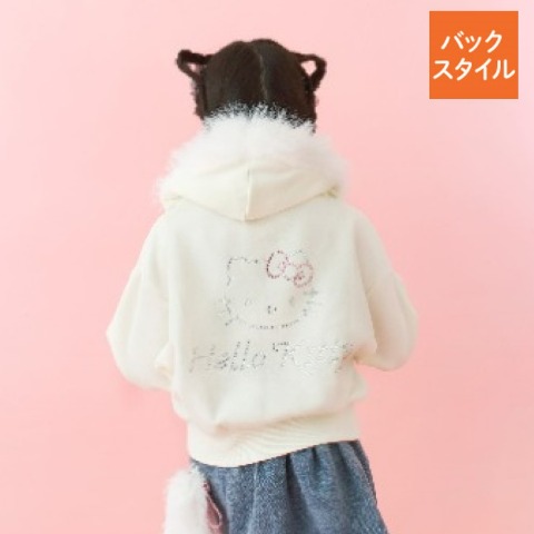 キッズ　プルオーバー（120cm・130cm・ハローキティ）