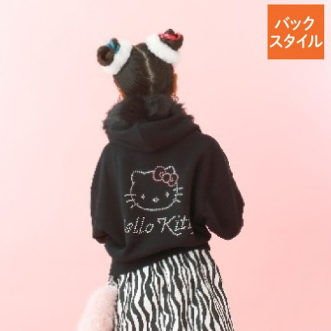 キッズ　プルオーバー（120cm・130cm・ハローキティ）