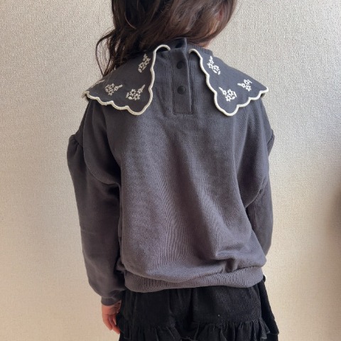 キッズ　刺繍襟トレーナー（110・120cm・senyun/JUO）