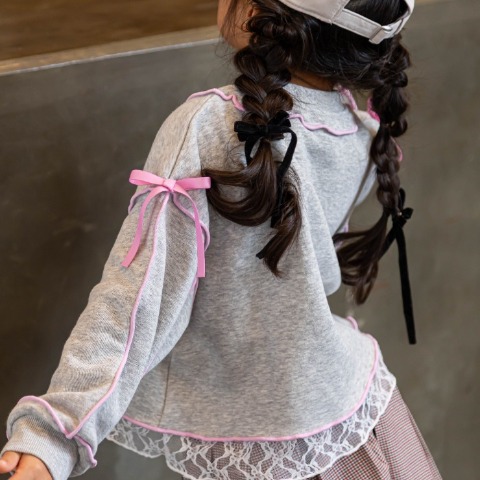 キッズ　トレーナー（110～130cm・Disney/anna）