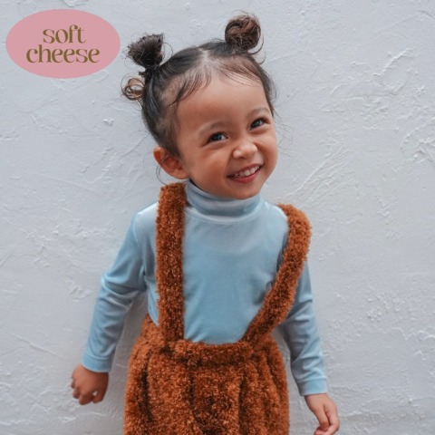 キッズ　ハイネックTシャツ（110・120cm・softchees）