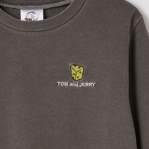 キッズ　プルオーバー（120・130cm・トムとジェリー）