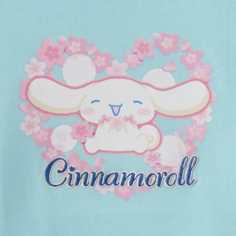 キッズ　トレーナー（120・130cm・シナモロール)