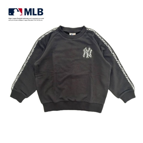 キッズ　トレーナー（110・120cm・MLB）