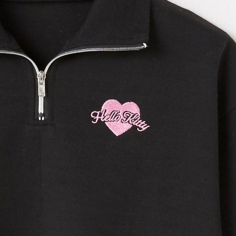 キッズ　プルオーバー（120・130cm・ハローキティ）