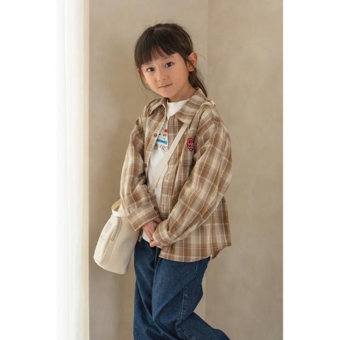 キッズ　シャツ（110～130cm・yumi）
