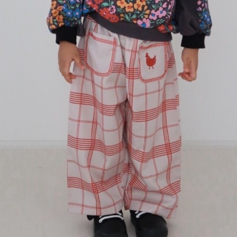 キッズ　ロングパンツ（110～130cm）
