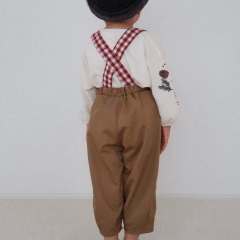 キッズ　サス付きパンツ（110～130cm）