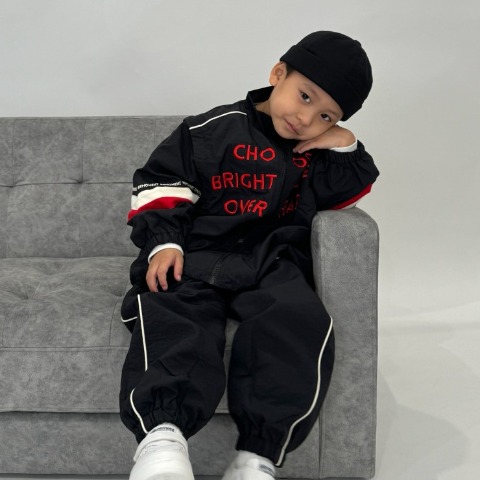 キッズ　ナイロンパンツ(110～130cm・RRmoment/RINA)