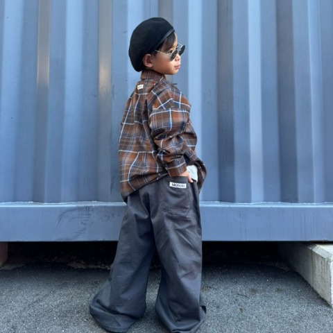 キッズ　パンツ（110～130cm・MONOD.）