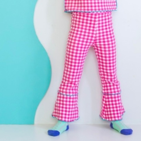 キッズ　airiメローフレアパンツ　（110～120cm　JUO）