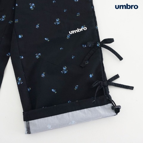 キッズ　パンツ（110cm～130cm・UMBRO）