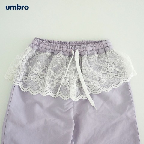 キッズ　パンツ（110cm～130cm・UMBRO）