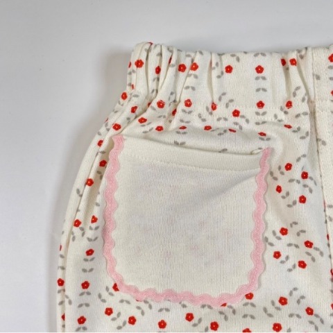 キッズ　パンツ（110・120cm・mikki）