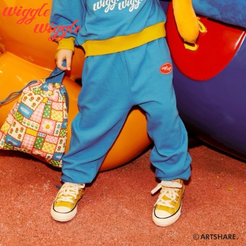 キッズ　パンツ（110~120cm・wiggle wiggle）