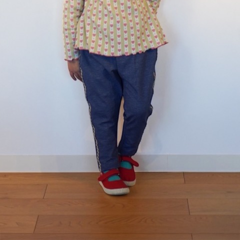 キッズ　パンツ（110・120cm・ヘビロテ/airi）