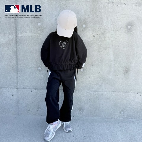 キッズ　パンツ（110～130cm・MLB）