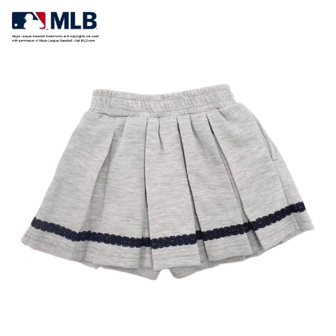 キッズ　スカート（110～130cm・MLB）