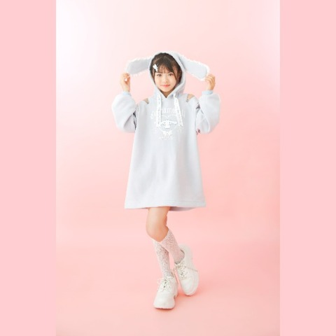 キッズ　ワンピース（120cm・130cm・シナモロール）