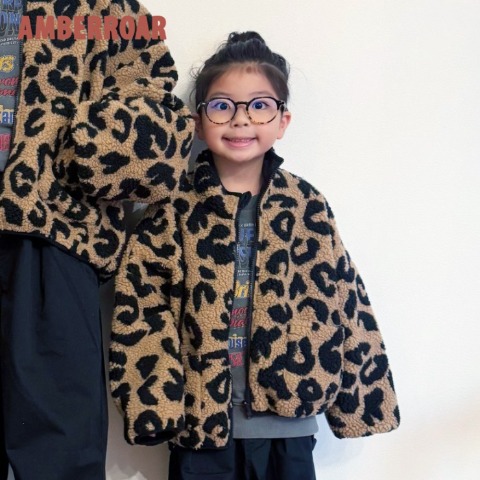 キッズ　ジャケット（110cm～130cm・AMBERROAR)