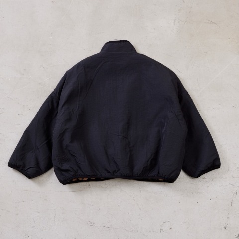 キッズ　ジャケット（110cm～130cm・AMBERROAR)