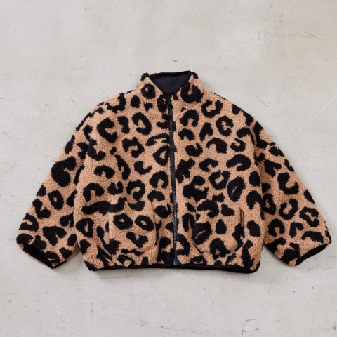 キッズ　ジャケット（110cm～130cm・AMBERROAR)