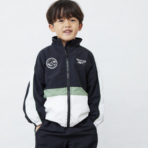 キッズ　ジャケット（110cm～130cm・Reebok/kie）