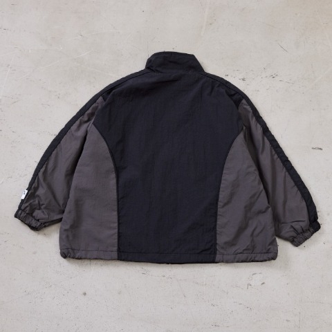 キッズ　ジャケット（110cm～130cm・AMBERROAR/MLB）