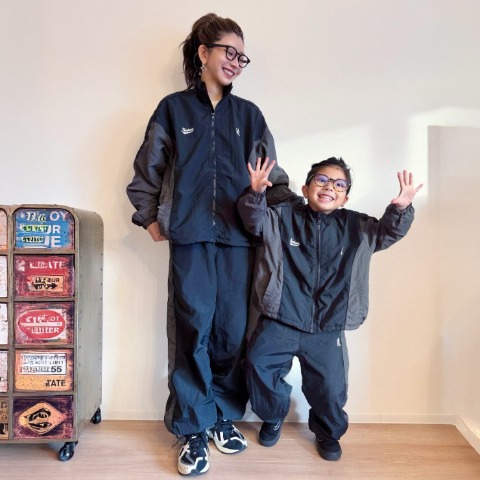 キッズ　ジャケット（110cm～130cm・AMBERROAR/MLB）