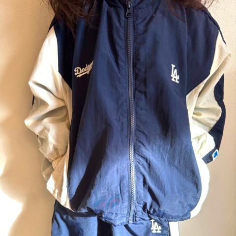 キッズ　ジャケット（110cm～130cm・AMBERROAR/MLB）