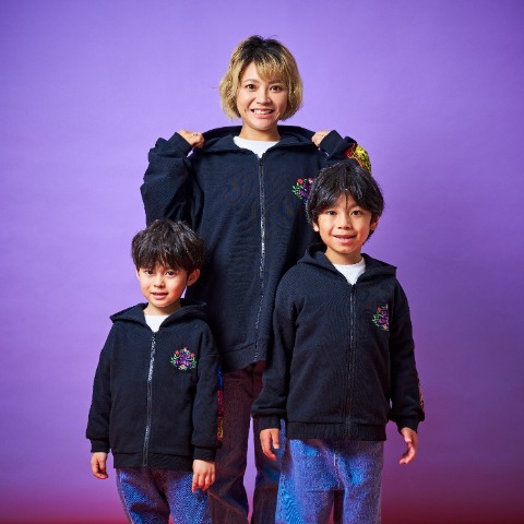 キッズ　パーカ（110～130㎝・LITTC/Disney/Picky Pixie）