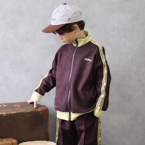 キッズ　ジャケット（110～130cm・UMBRO）