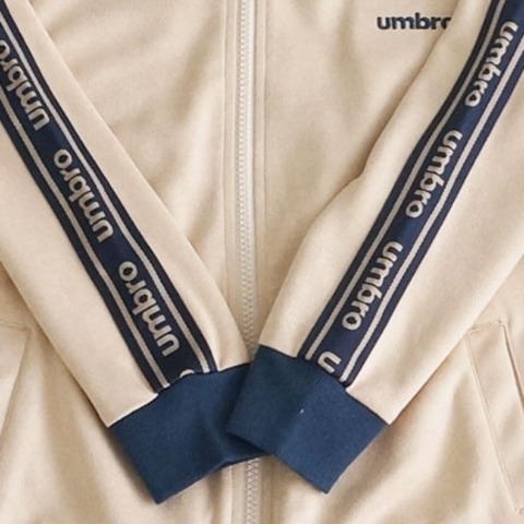 キッズ　ジャケット（110～130cm・UMBRO）
