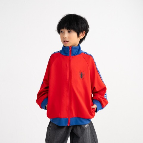 キッズ　ジャージ（120・130cm・RELA./MARVEL）