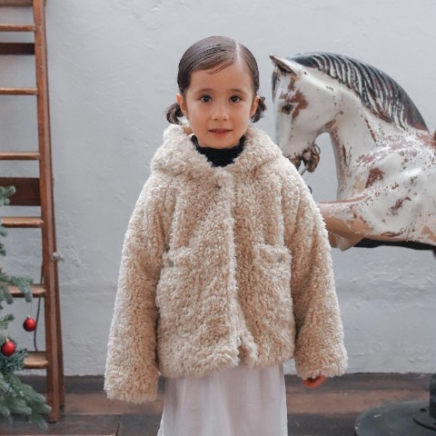 キッズ　ジャケット（110・120cm・softchees）