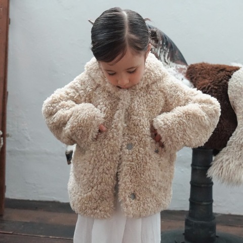 キッズ　ジャケット（110・120cm・softchees）