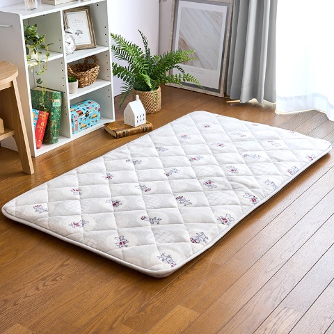 ごろ寝ふとん（70×120cm・ねずみくんのチョッキ）
