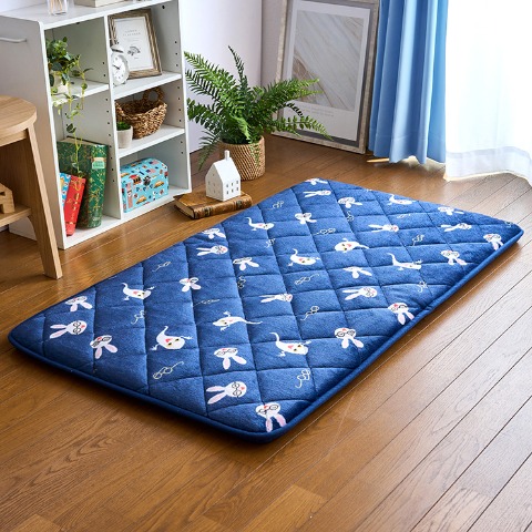 ごろ寝ふとん（70×120cm・めがねうさぎ）