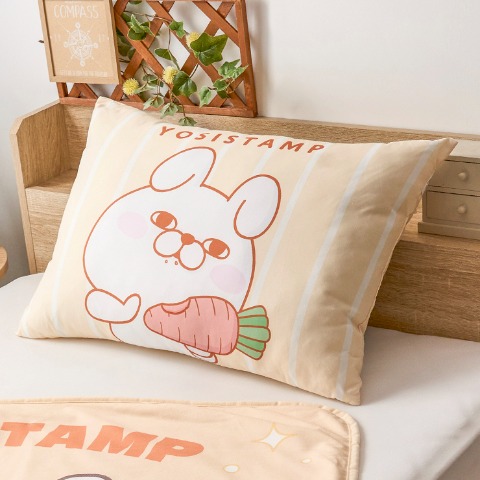 枕（43×63cm・ヨッシースタンプ）