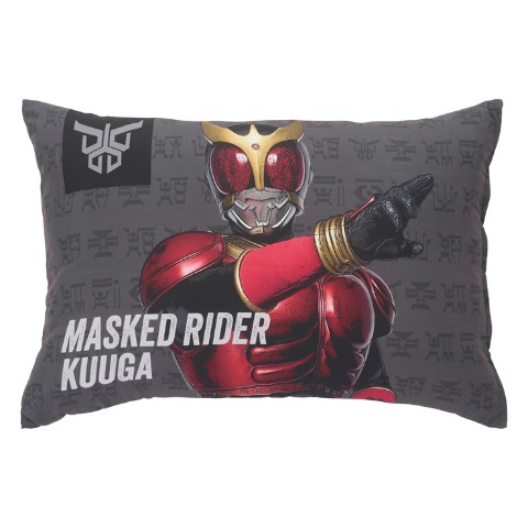 枕（43×63cm・仮面ライダークウガ）